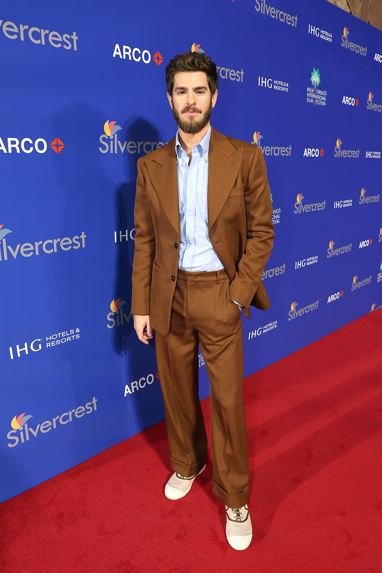43166676_Andrew_Garfield_-_January_3rd_-_Palm_Springs_-_GETTY.jpg