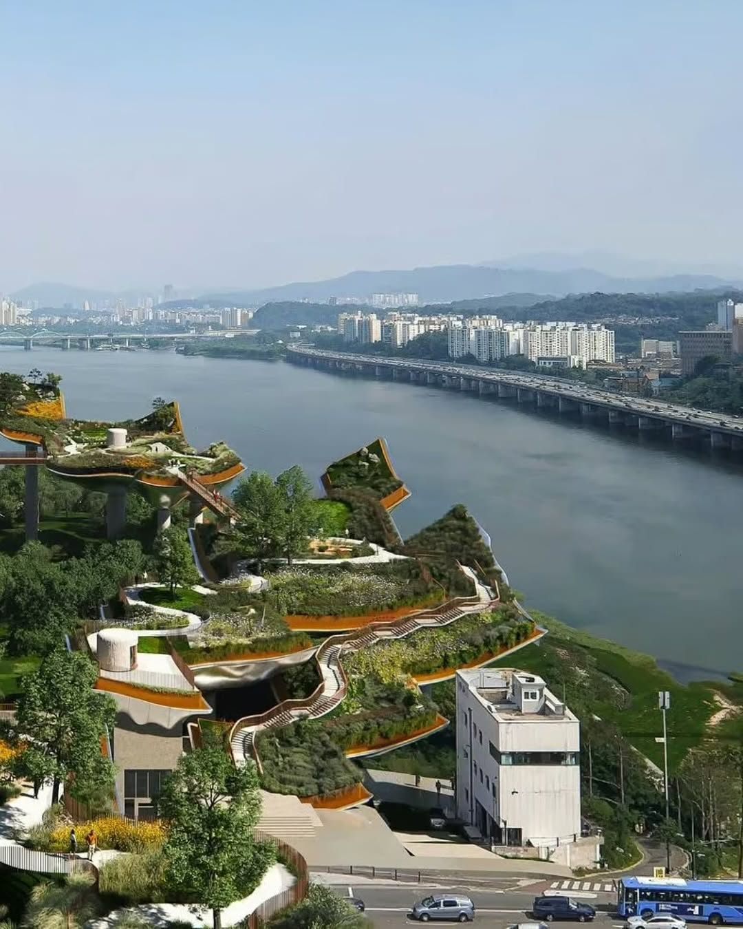 Heatherwick_Studio_is_transforming_an_artificial_island_on_the_Han_River_in_ (4).jpg
