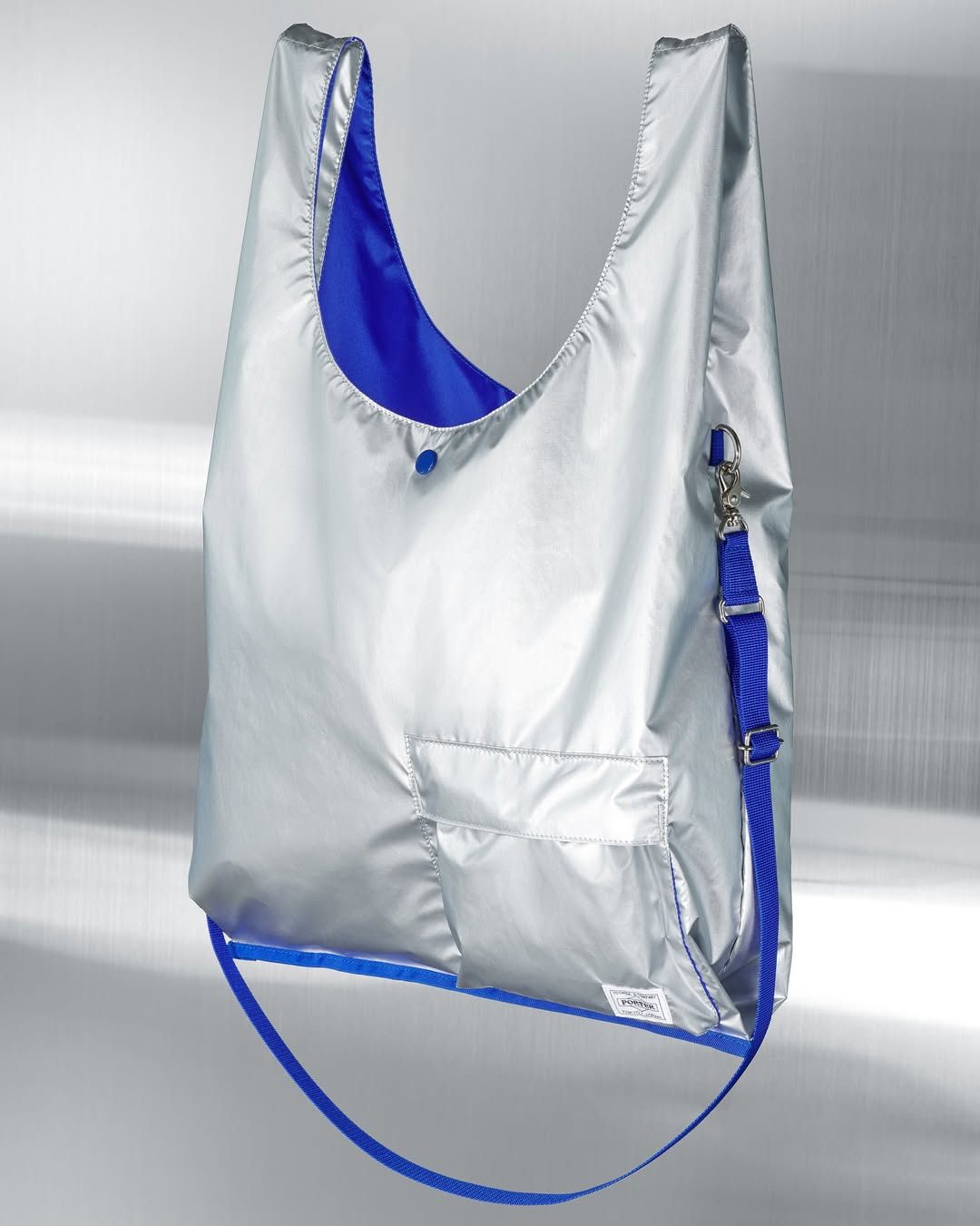 7월 18일(금), 포터 신세계 센텀시티점에서만 만나볼 수 있는 한정 아이템 ‘PORTER GROCERY BAG(포터 그로서리백)’을 출시합니다.그로서리백은 일상에서 가볍게.jpg