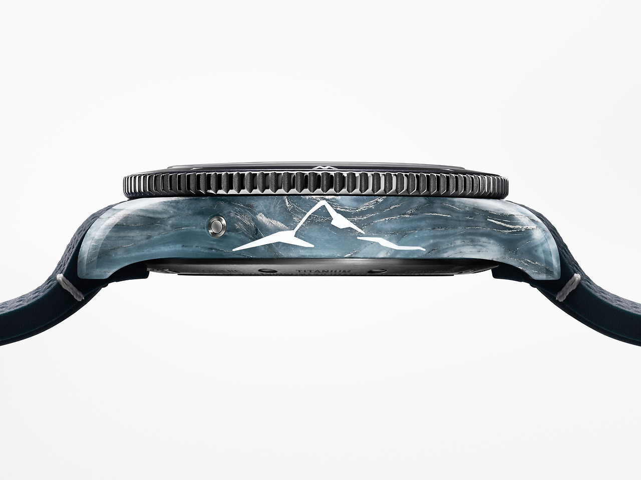 634794089_몽블랑 1858 지오스피어 제로 옥시전 마운트 빈슨 리미티드 에디션 (1).jpg