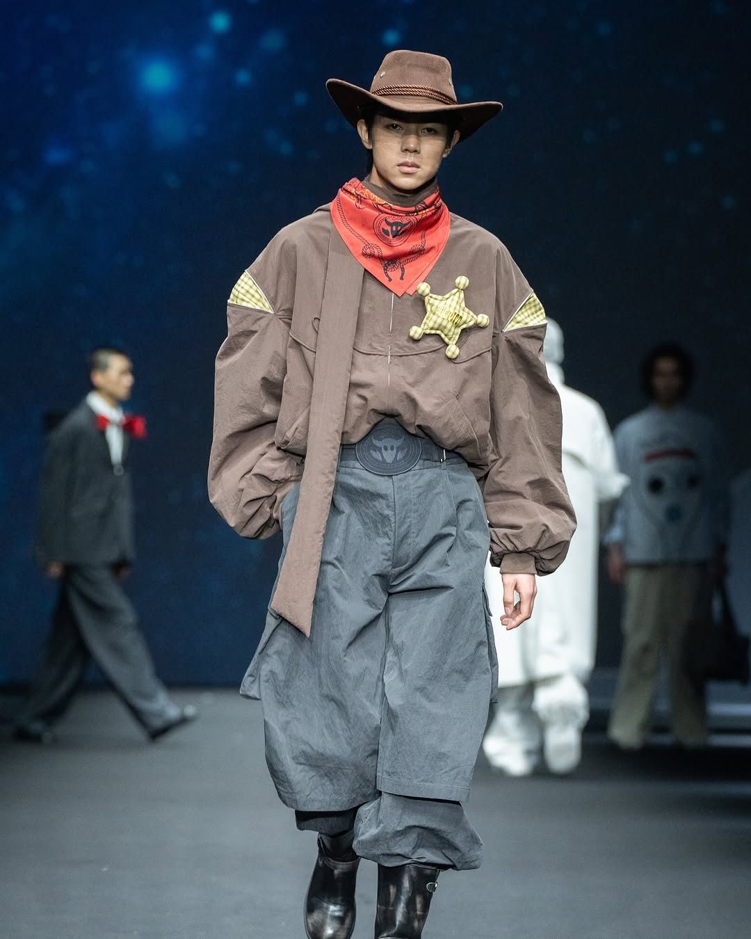 disney at #FW2025 #shanghaifashionweek   celebrating #toystory30, ten local brands were invited to participate in the runsway show- Bokh Xuesong, Chin Chin, JE CAI, LELALES, LI-NING, Manufacture, Nan Knits, POND (4).jpg