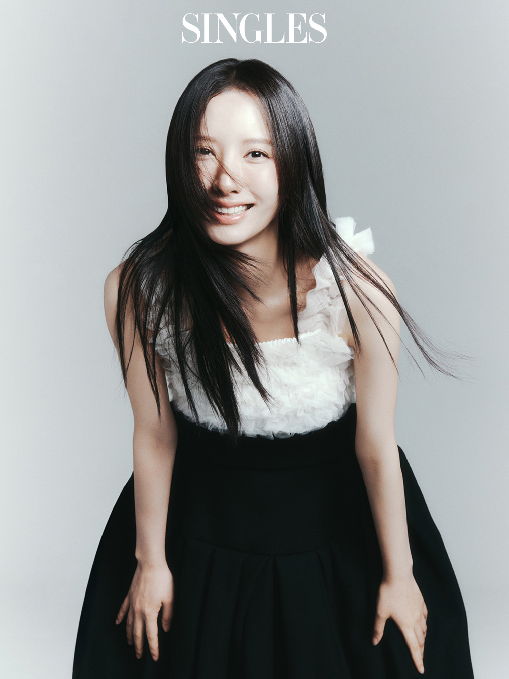 245701903_202507 싱글즈 디지털커버_김지연1-2.jpg