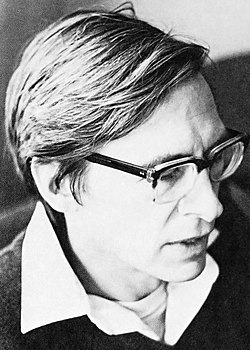 John_Rawls_(1971_photo_portrait).jpg