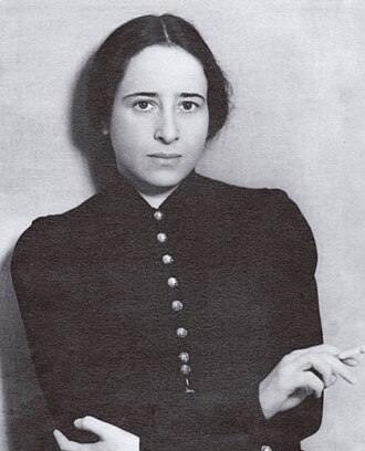 Hannah_Arendt_1933.jpg