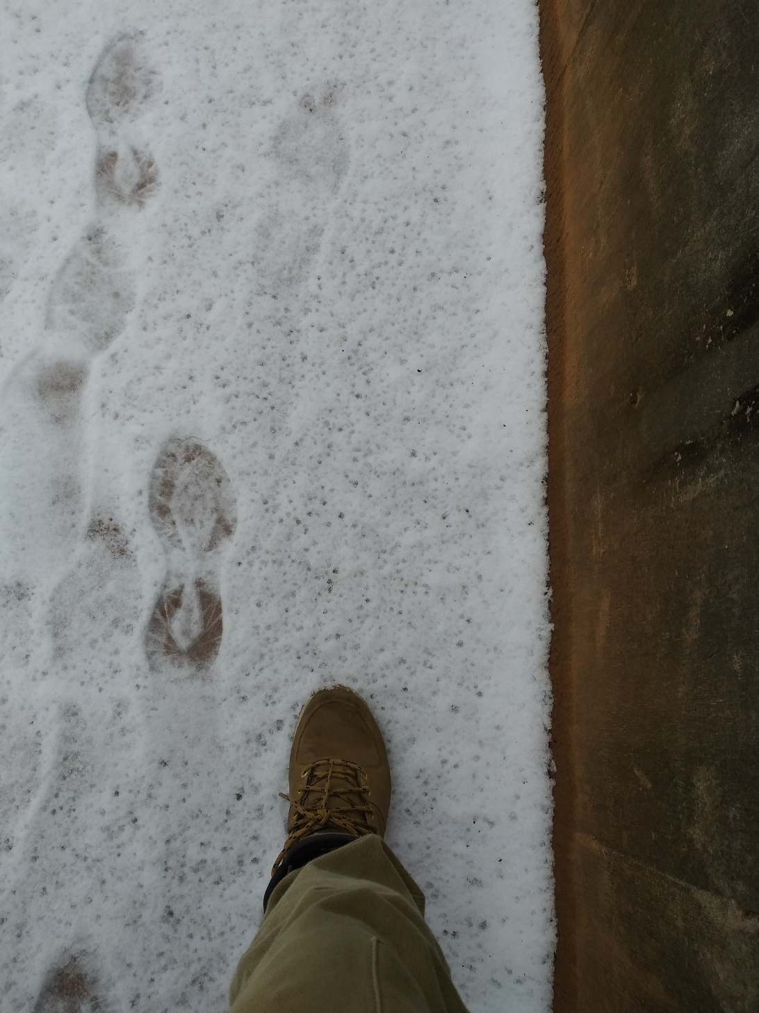 어쩌면 두번째 발걸음.jpg