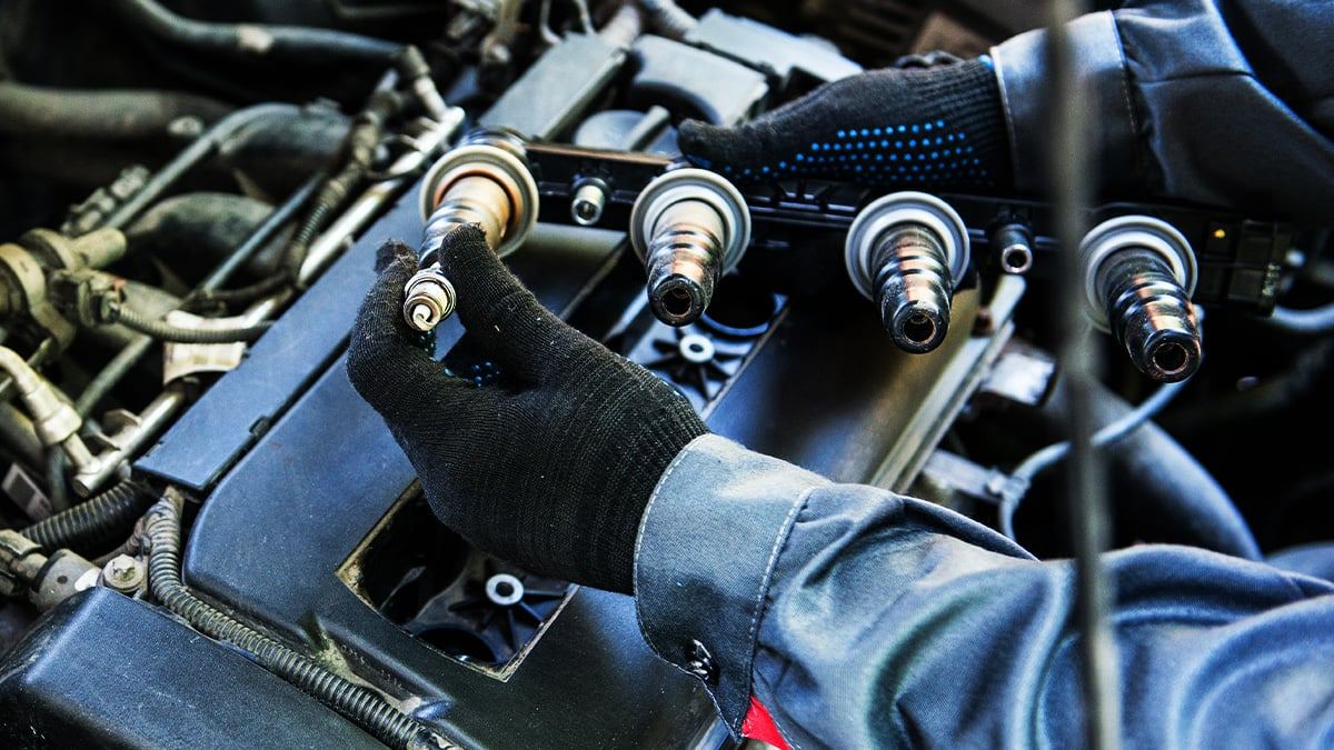 car-spark-plug-replacement-guide-engine-misfire-symptoms5.jpg