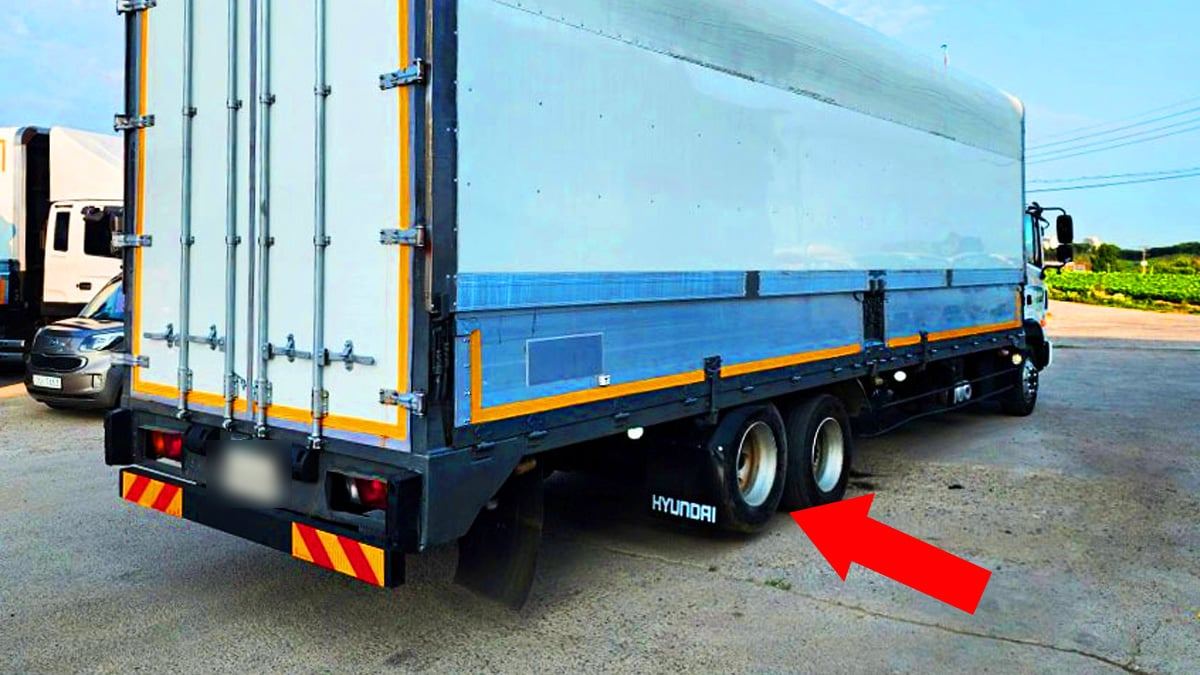 why-trucks-lift-wheels-lift-axle-explained-korea-10-ton-law4.jpg