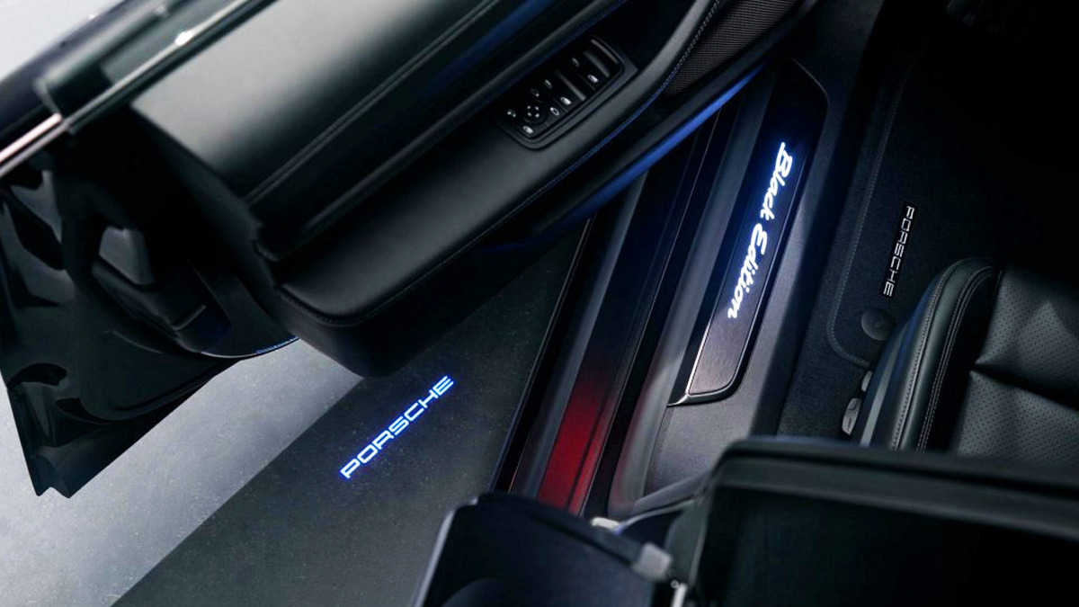 Porsche Black Edition Unveiled4.jpg