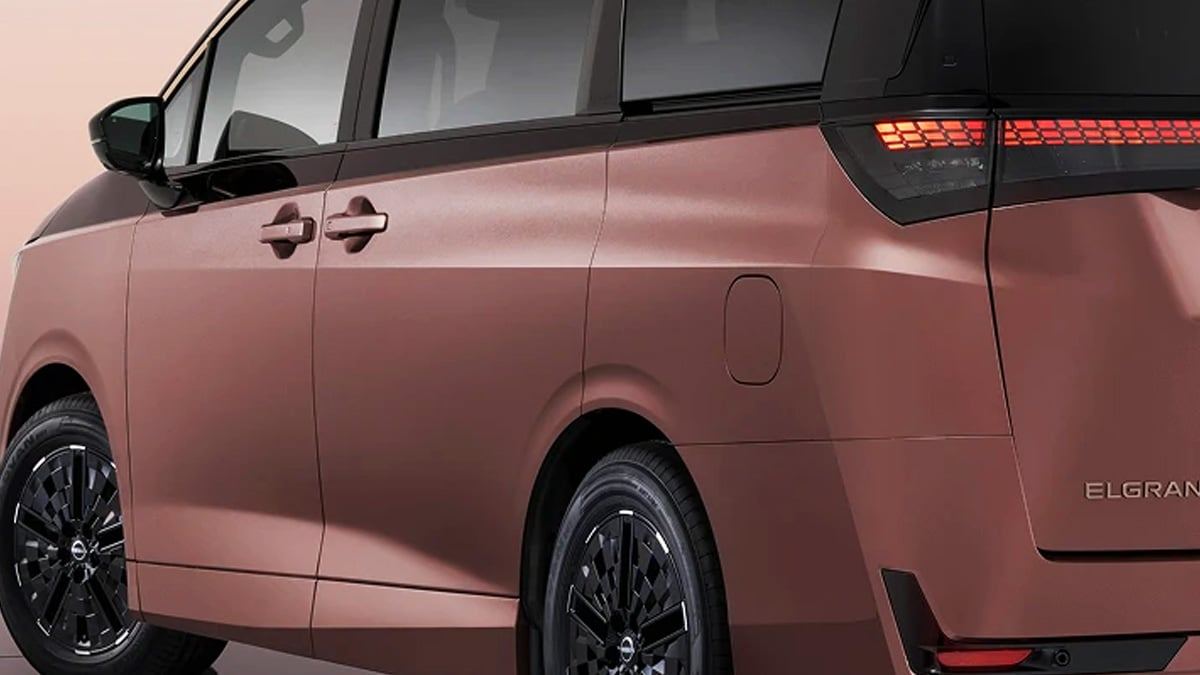 nissan-elgrand-2.jpg