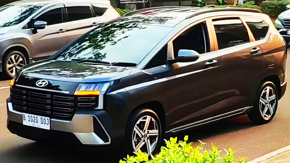 Hyundai Stargazer facelift leaked4.jpg