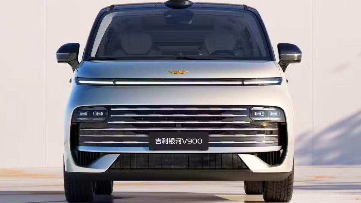 geely-galaxy-v900-erev-mpv-launch-7.jpg