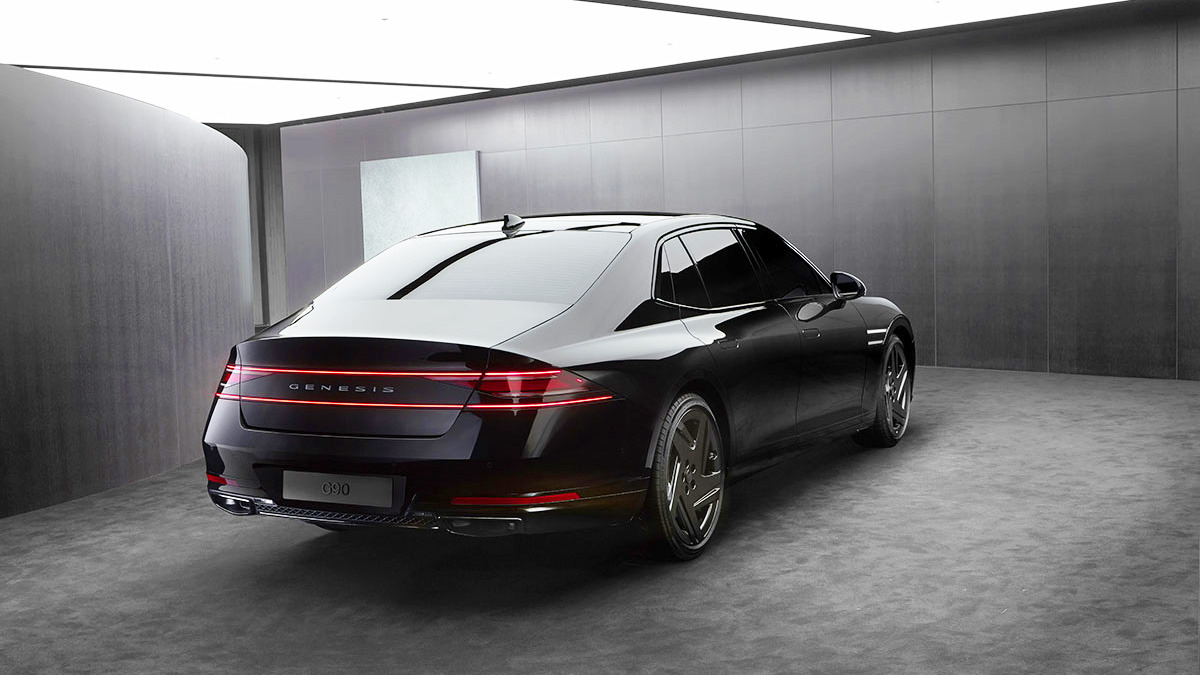 Genesis-G90-Kuwait-State-Car5.jpg