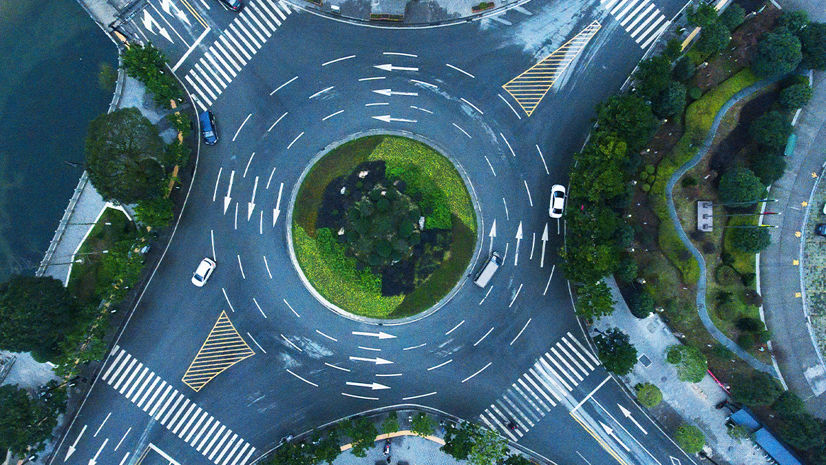 Knowing-Roundabouts-Properly2.jpg