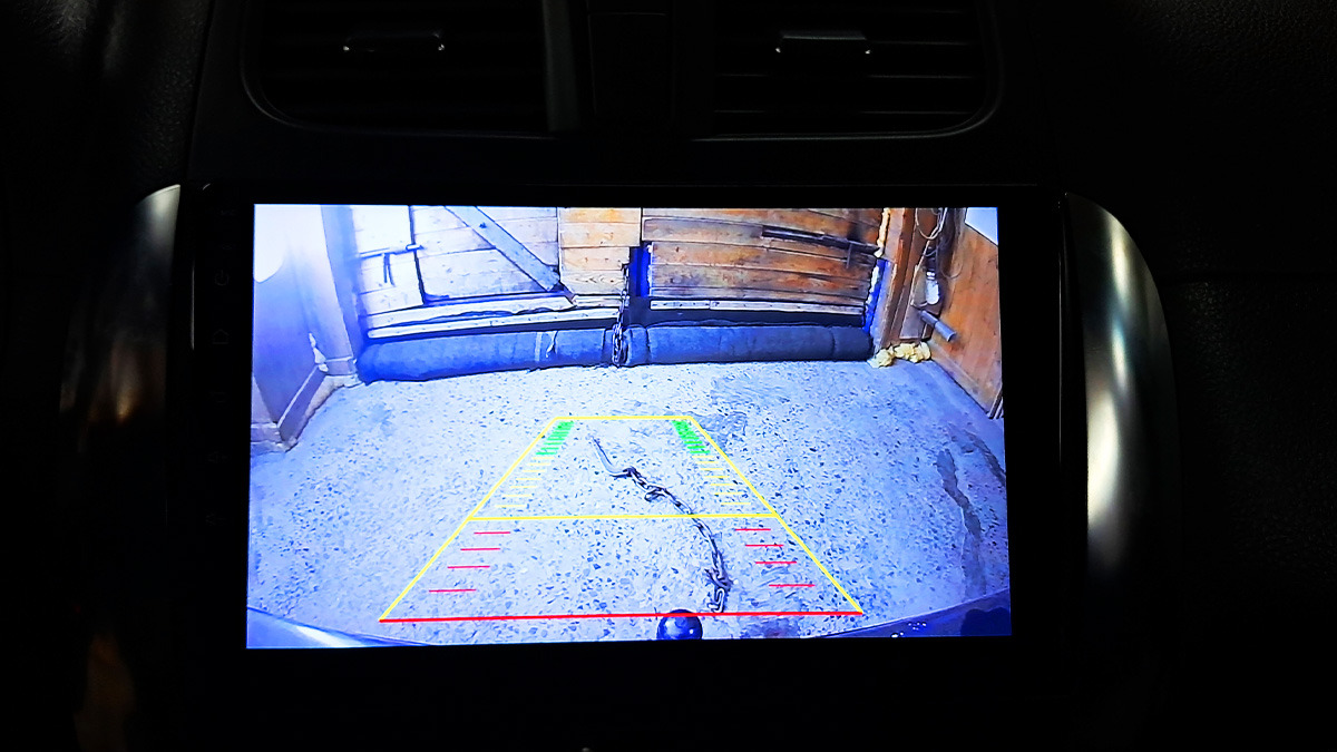 car-rear-view-camera-parking-guide-lines3.jpg