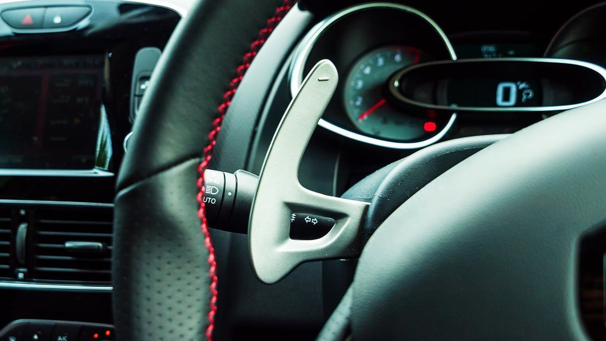 how-to-use-paddle-shifters-guide3.jpg
