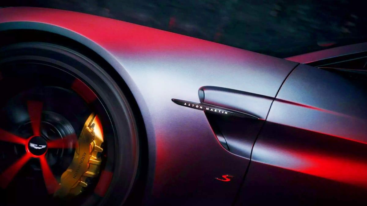Aston-Martin-Vantage-S-revealed5.jpg