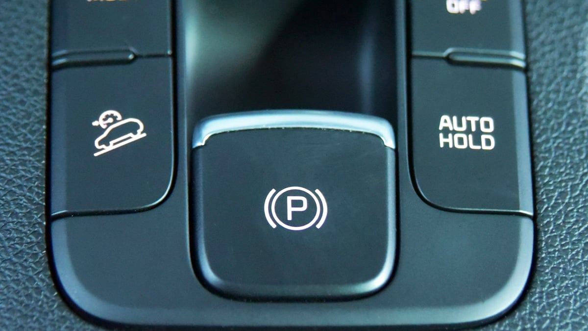 electronic-parking-brake-hidden-features4.jpg