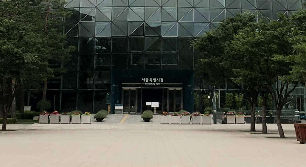 서울시청에서단체로낮_1.jpg