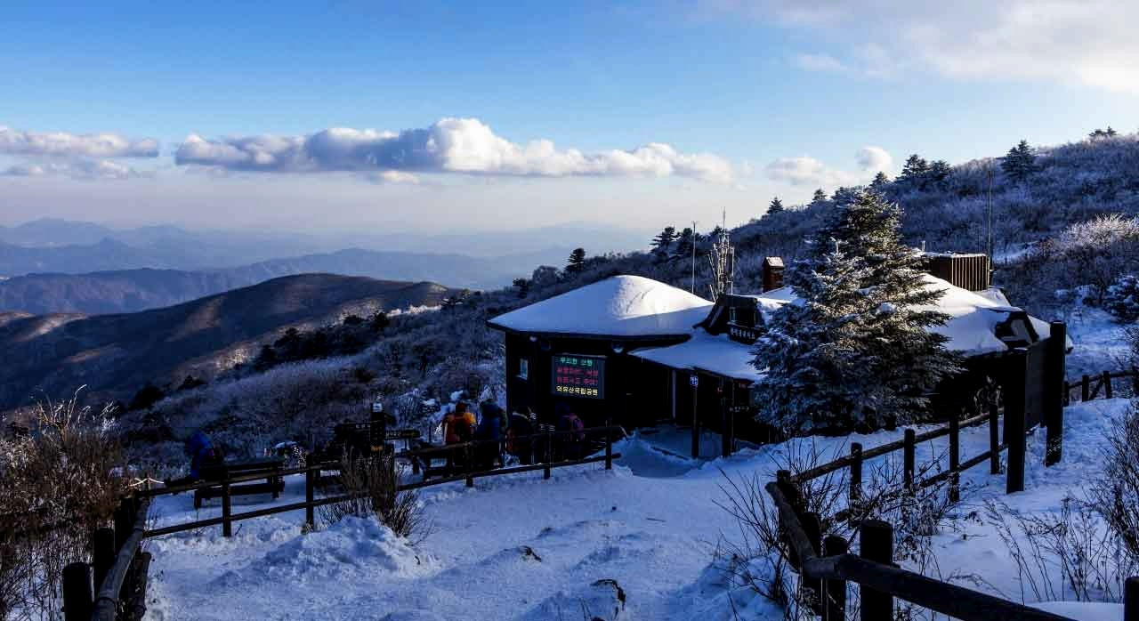 올겨울덕유산곤도라탈_3.jpg