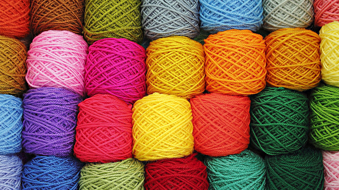 2_Knitting Balls.jpg