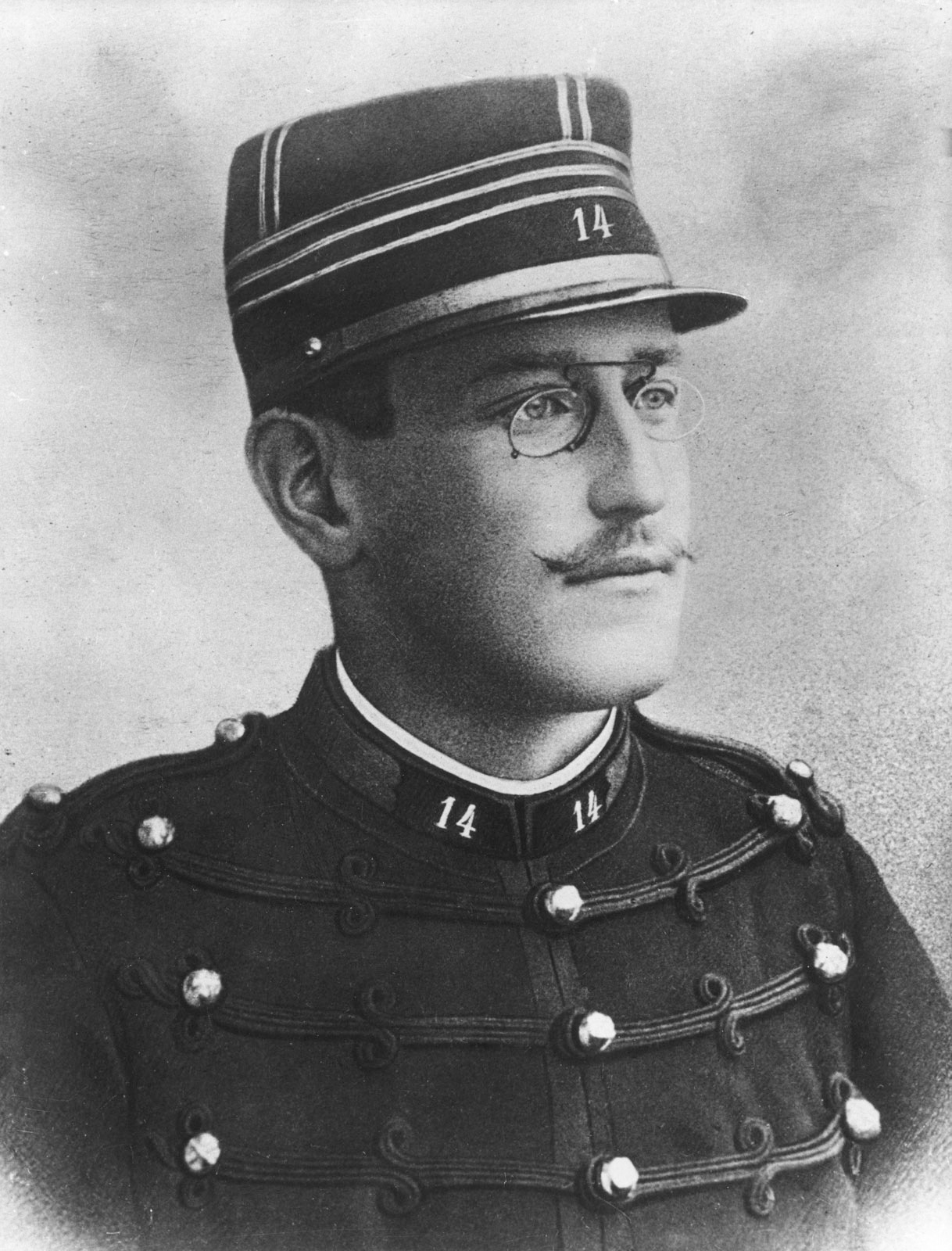 Alfred_Dreyfus_%281859-1935%29_-_photo_originale.jpg