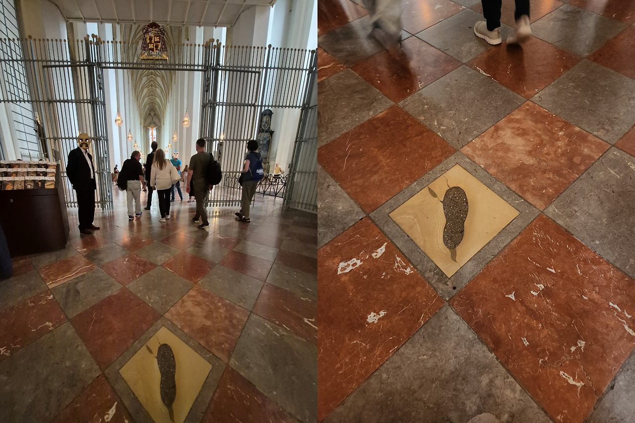 20250627_뮌헨 프라우엔키르헤 대성당_악마의 발자국.jpg