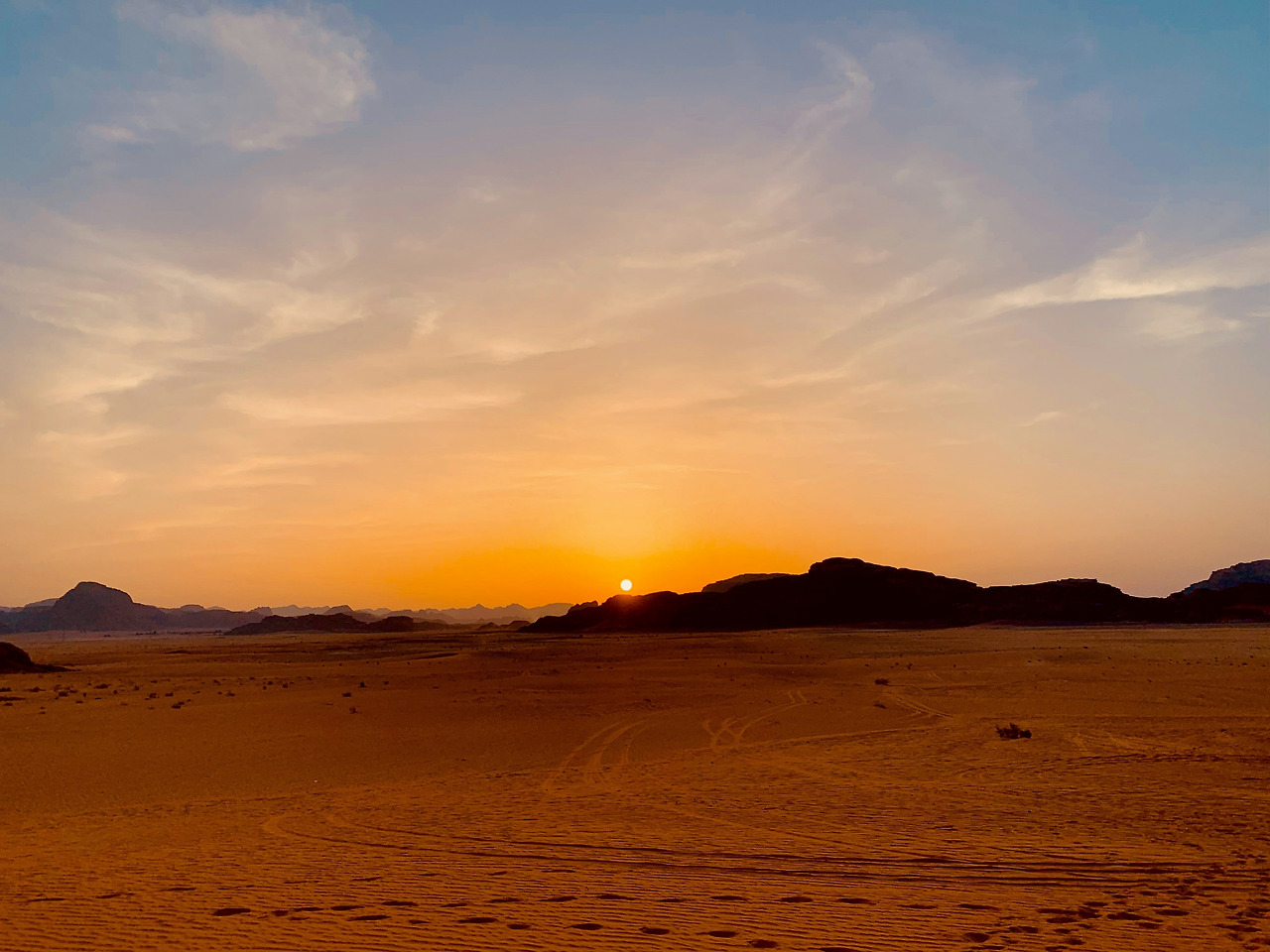 사막일출.jpg