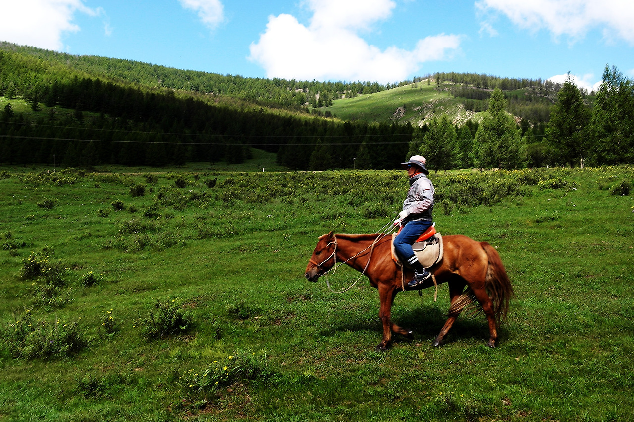 22 몽골 말타기_축소.jpg