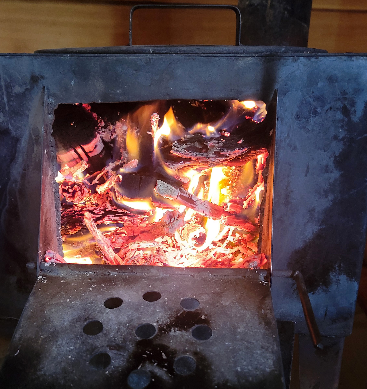 17 난롯불_수정.jpg