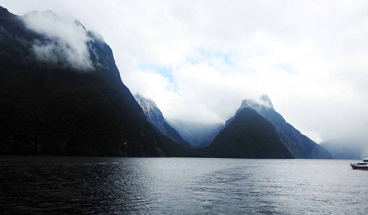 20170415 Milford Sound New Zealand008.jpg