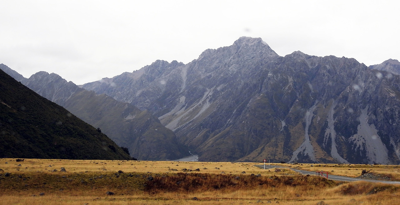 20170414 Hooker Valley New Zealand002.jpg