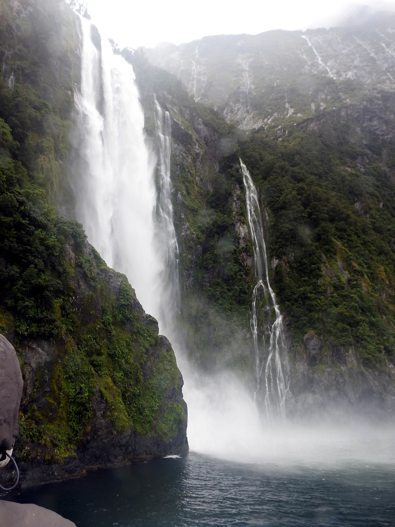 20170415 Milford Sound New Zealand011.jpg