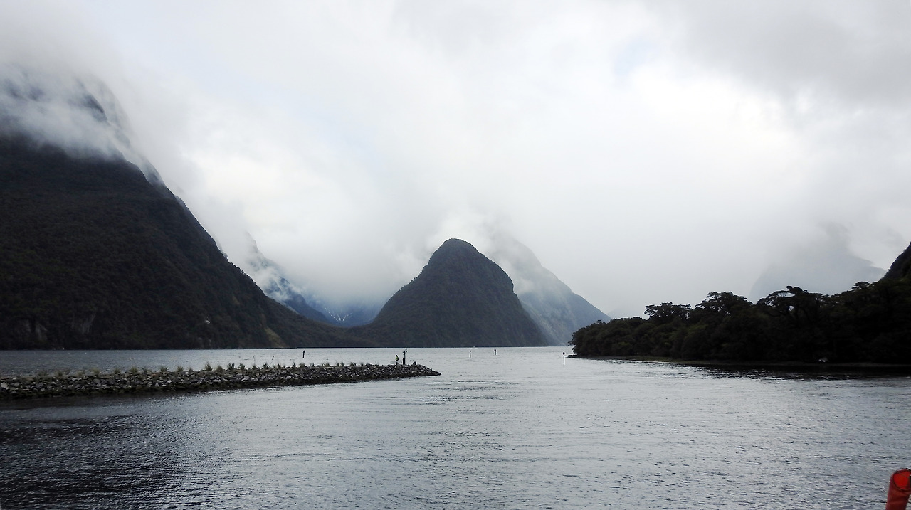 20170415 Milford Sound New Zealand002.jpg