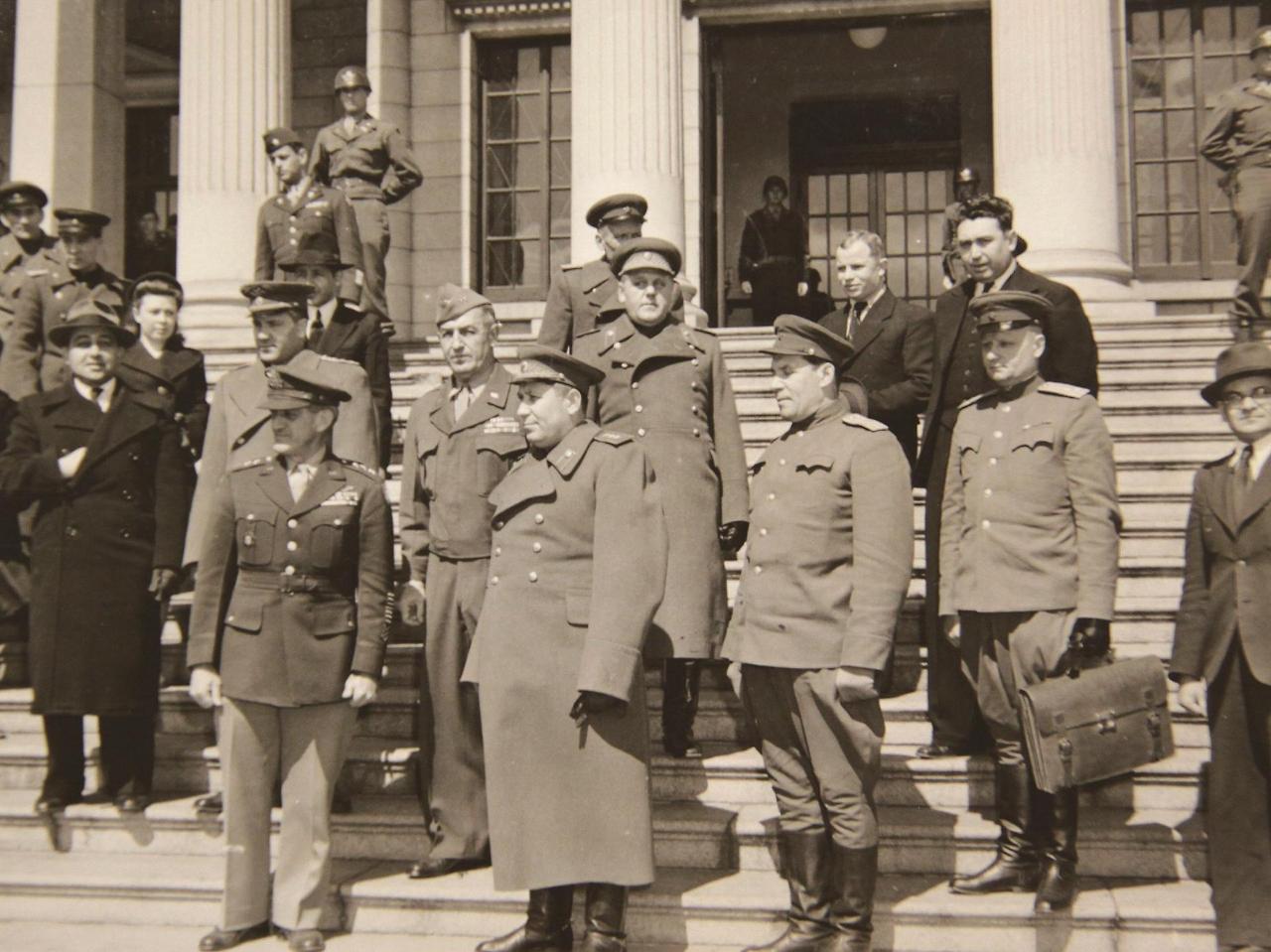 1946.03.20 미소공동위원회 [ 위키 커먼즈, 퍼블릭 도메인].jpg