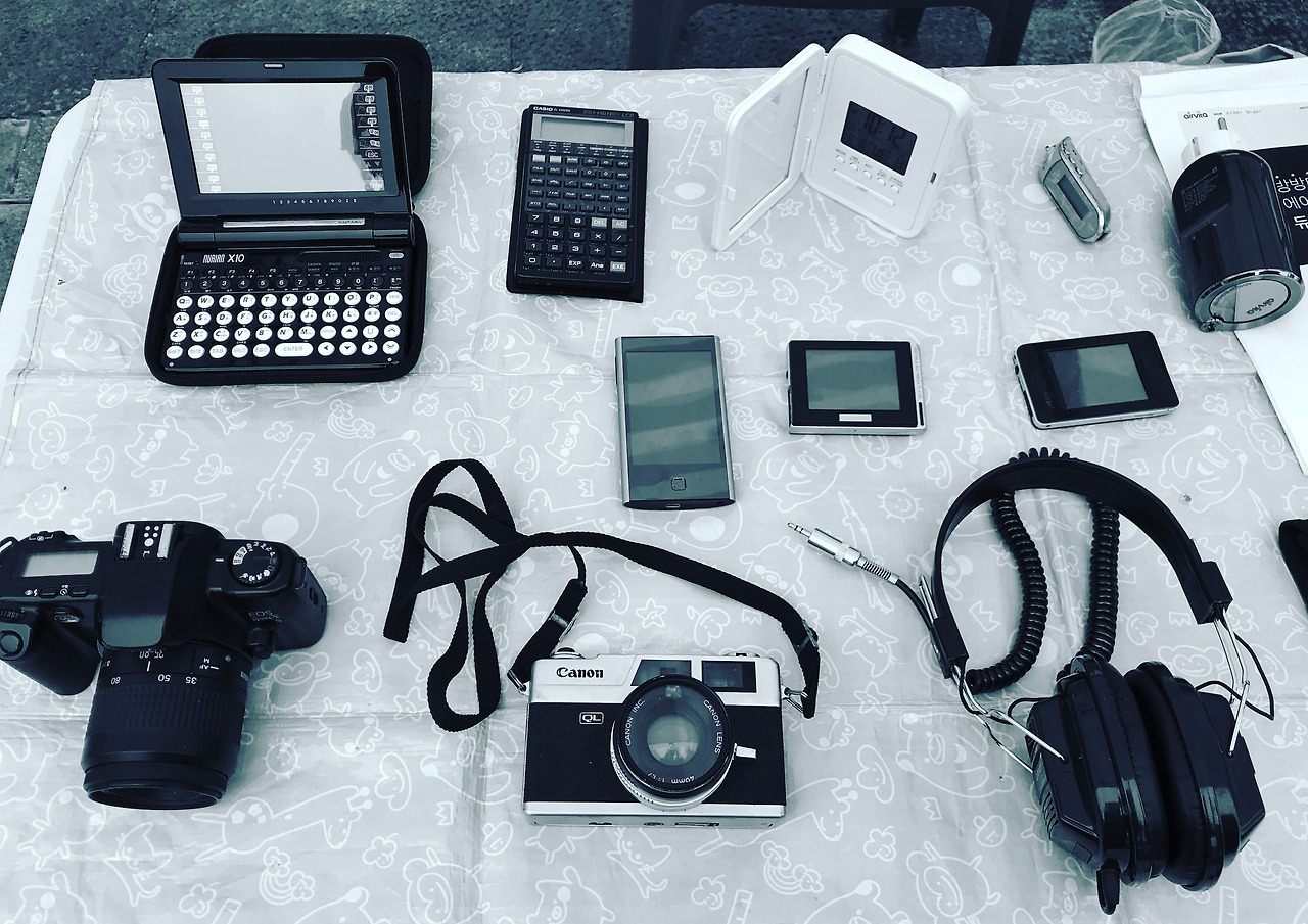 오래된 카메라.jpg