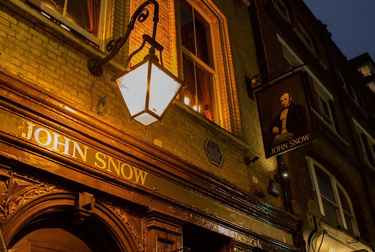john-snow-pub-4809366_1280.jpg