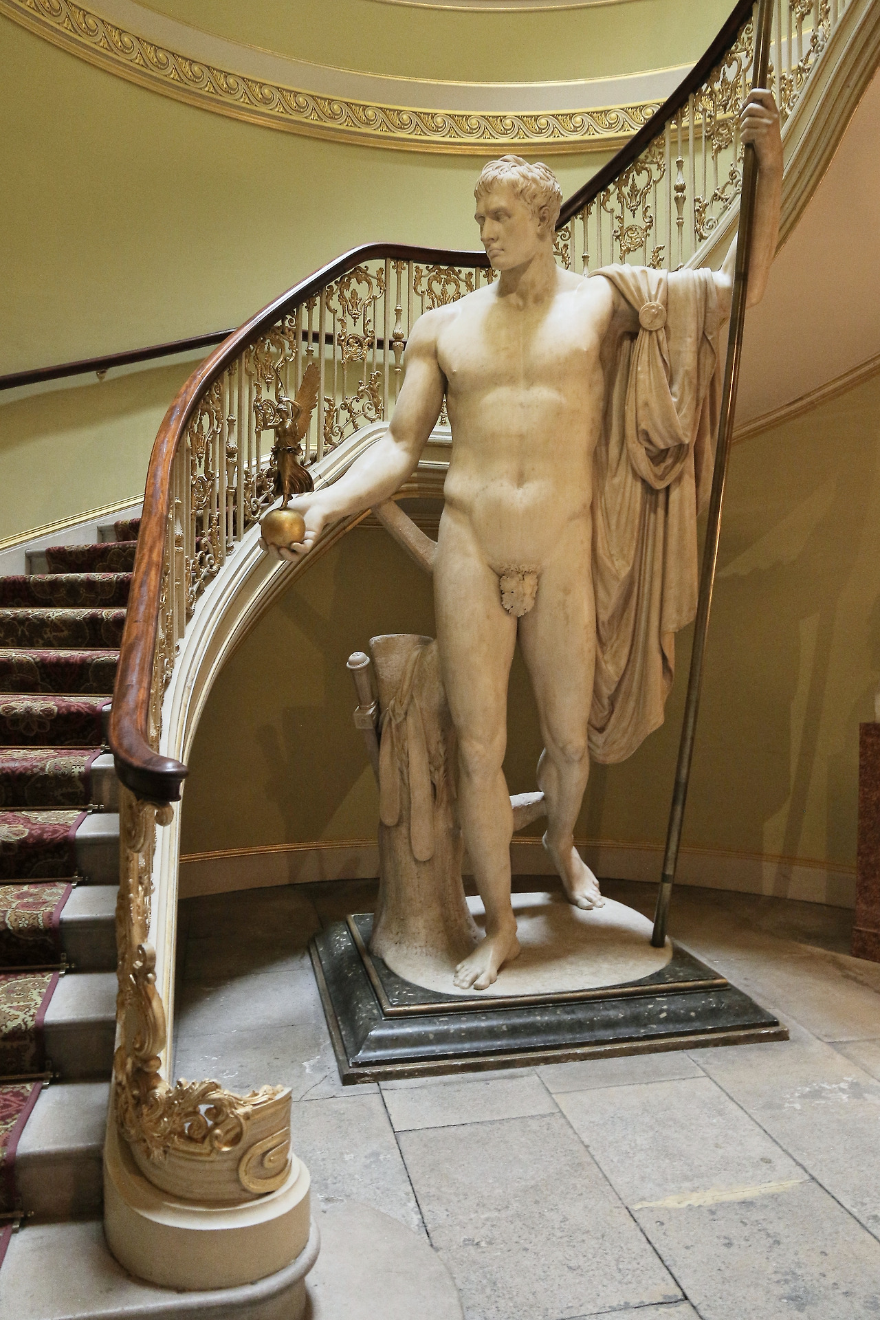 Napoleon-Canova-London_JBU01.jpg
