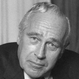 로버트 루덜름.jpg