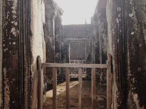 10.석벽 구멍 jpg.jpg