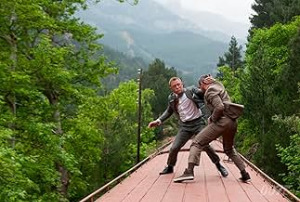 열차 지붕 위.jpg