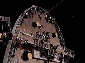 기울어진 배.jpg