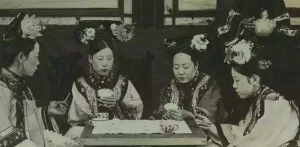 궁녀들의 도박.jpg