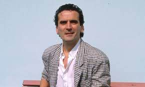 마시모 트로이시.jpg