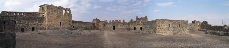 16_Qasr_Al-Azraq.jpg
