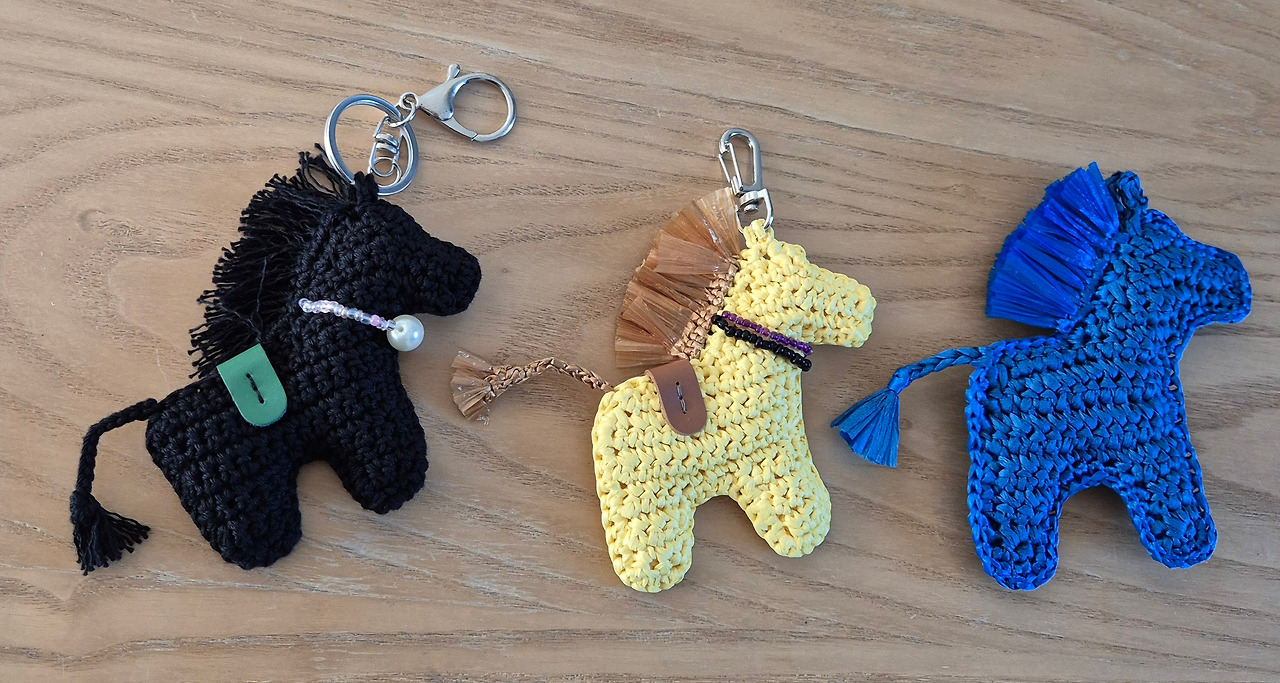 조랑말 뜨개 키링.jpg