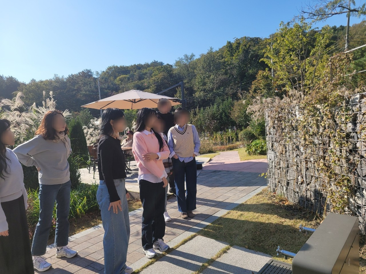 9_g42Ud018svc12f5uqs2z8o98_qj5d0d (2).jpg