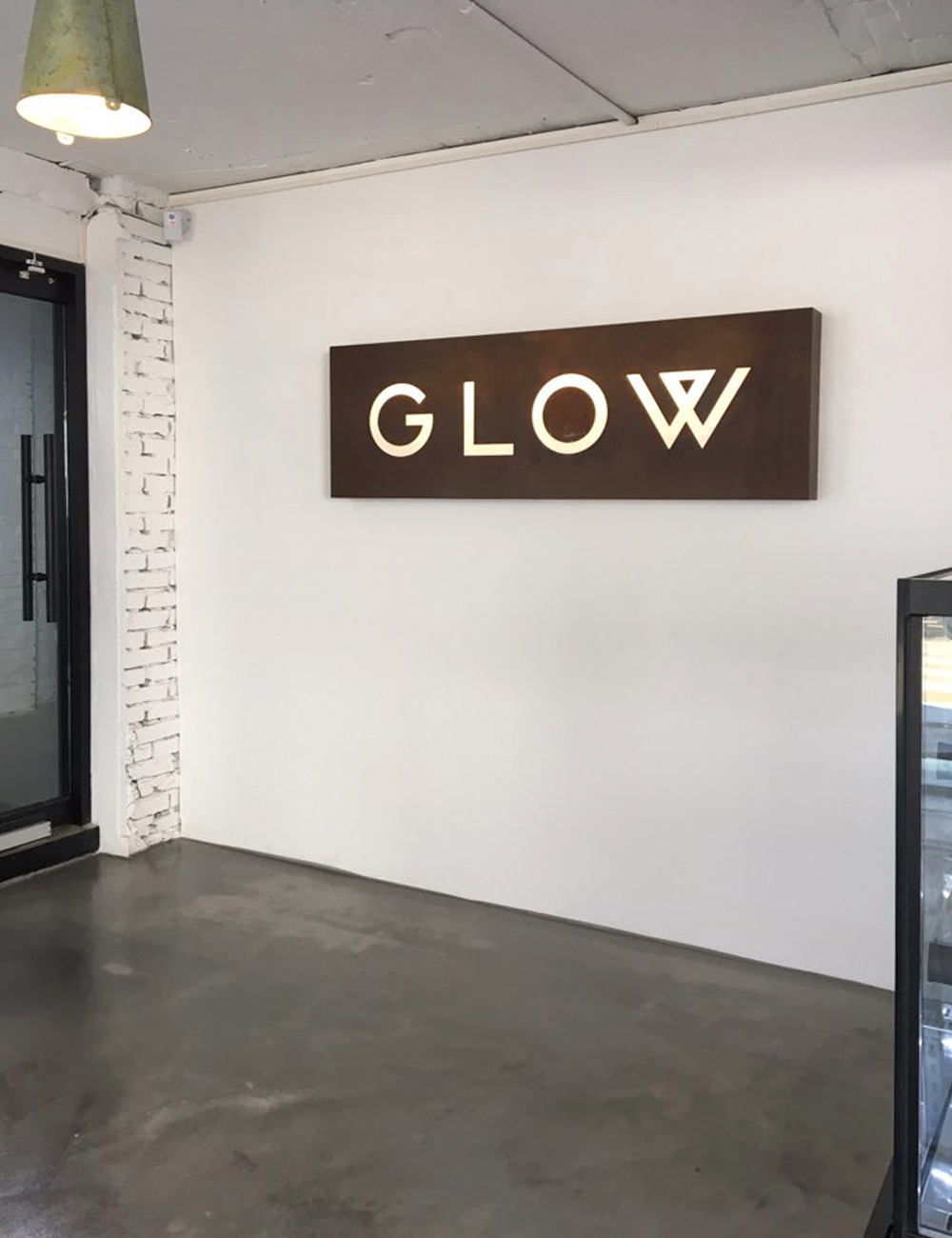 글로우0.jpg