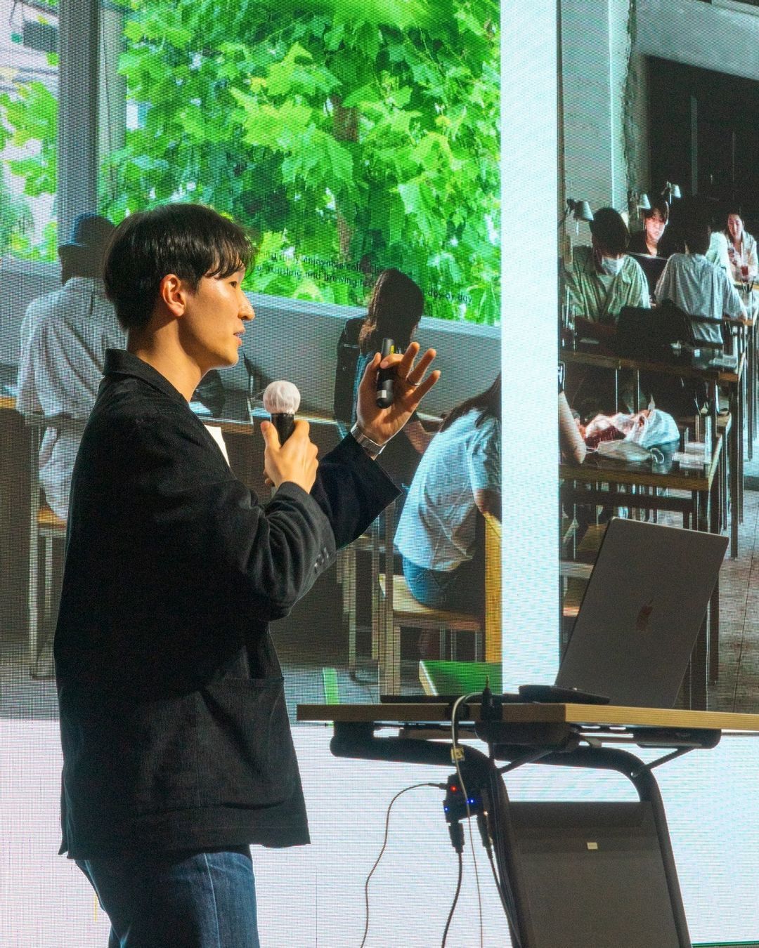 뜨거운 열정 가득한 현장!4월 19일 세시간전 세미나가 진행되었습니다.본격 세미나 시작 전부터 아이스브레이킹이 필요 없을 만큼 활동 크리에이터 분들의 친근함이 끈끈해진 걸 몸.jpg