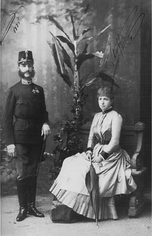 309px-Alfonso_XII_with_his_second_wife.jpg