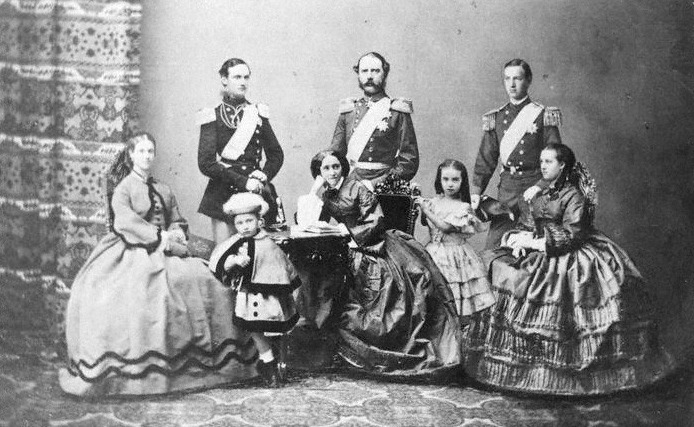 Christian_IX_of_Denmark_and_family_1862.jpg